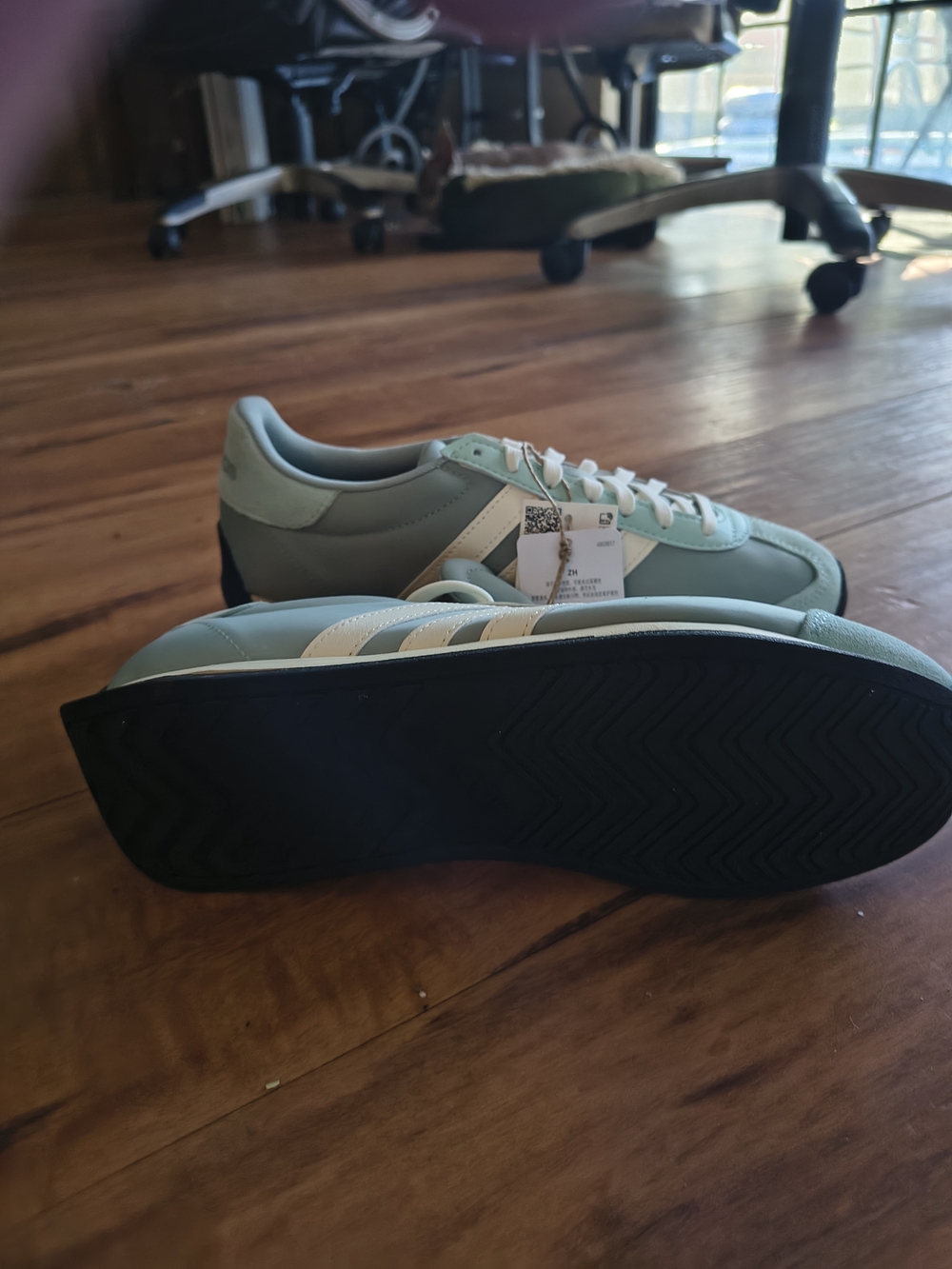 Adidas Originals Runner Sneakers in Mint Green & White - Picture 2 of 3